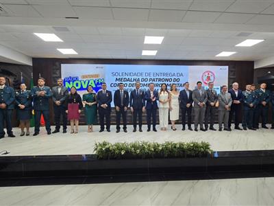 Foto da Notícia: Presidente e vice-presidente da OAB-MT recebem a Ordem do Mérito Imperador Dom Pedro II